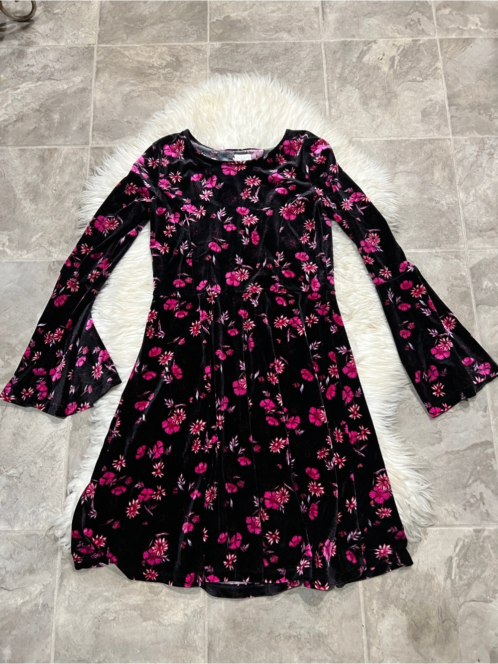 Girls' Black Velvet Floral Dress with Magenta Flowers Flared Sleeves